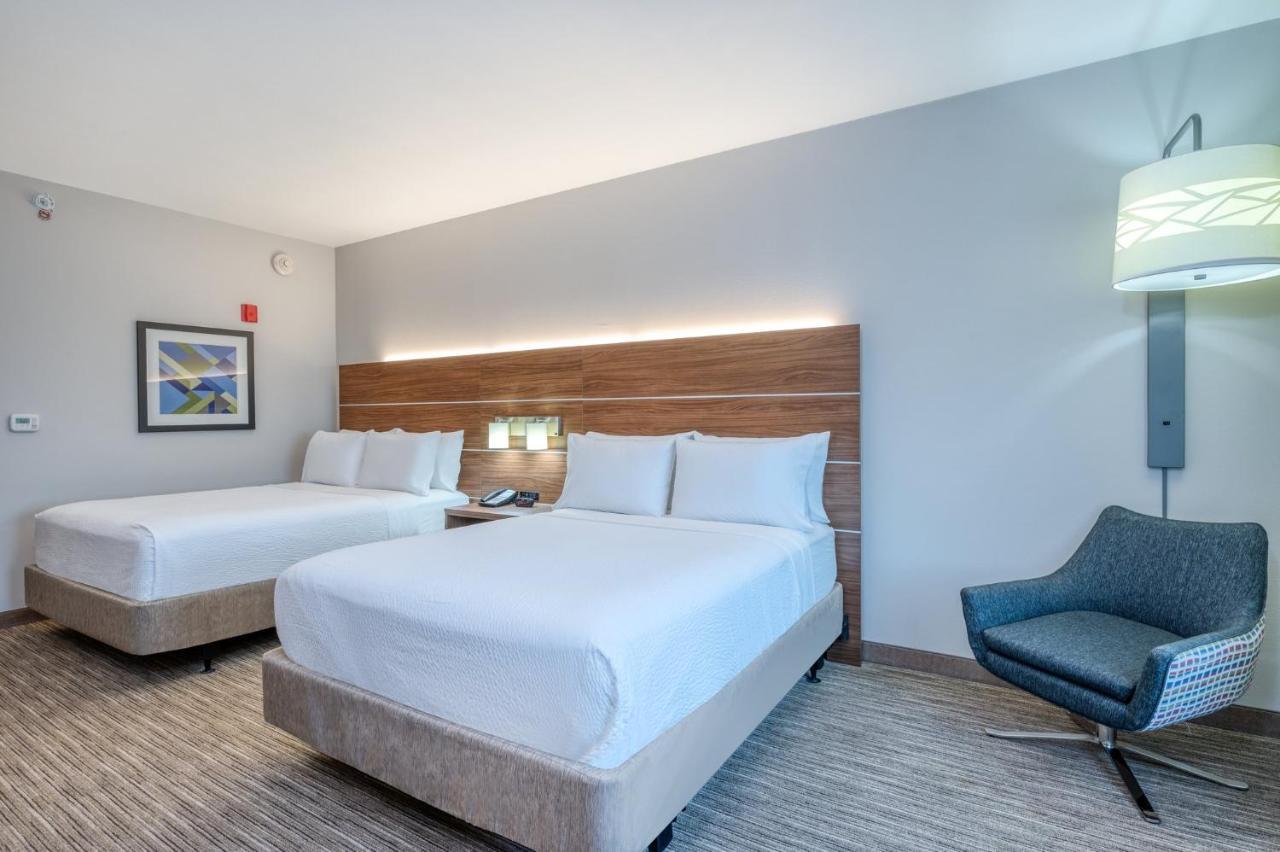 Holiday Inn Express Troy By Ihg Exterior photo